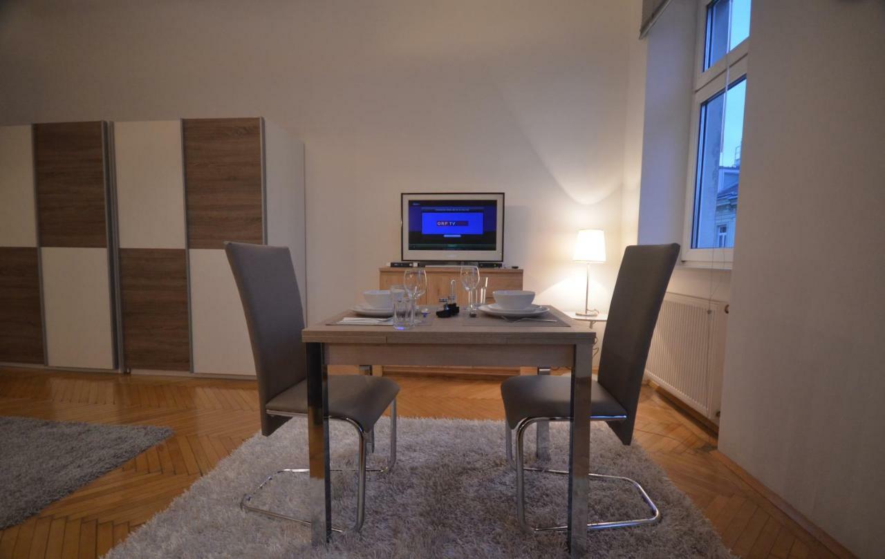 Charmante Altbauapartments Apostelgasse เวียนนา ภายนอก รูปภาพ