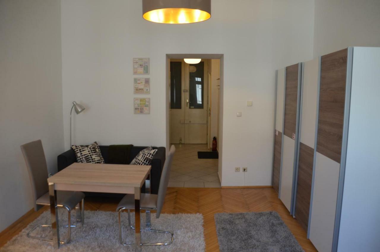 Charmante Altbauapartments Apostelgasse เวียนนา ภายนอก รูปภาพ
